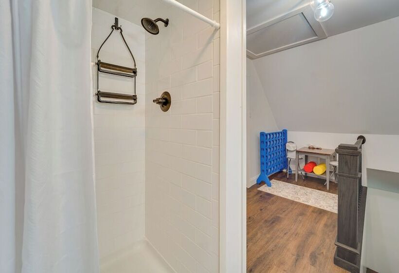 1 Mi To Massanutten Resort: Cabin W/ Fire Pit!