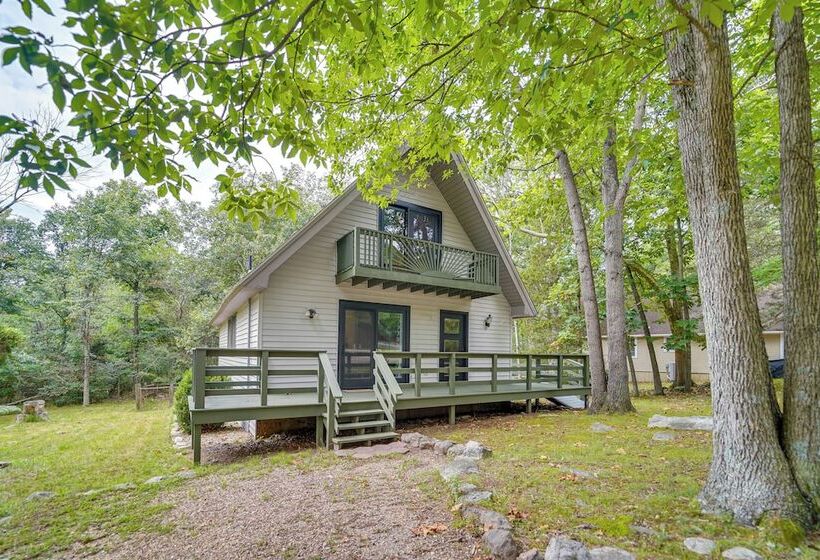 1 Mi To Massanutten Resort: Cabin W/ Fire Pit!