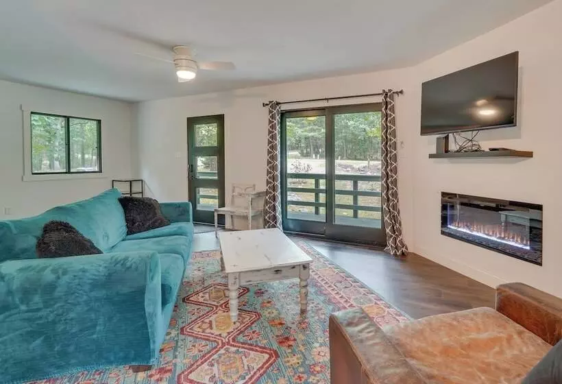 1 Mi To Massanutten Resort: Cabin W/ Fire Pit!