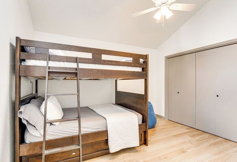 Modern Georgetown Home < 2 Mi To Blue Hole Park!