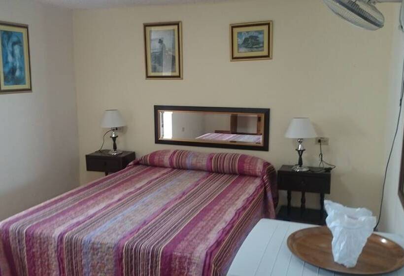 پانسیون Amigos De Barcelo