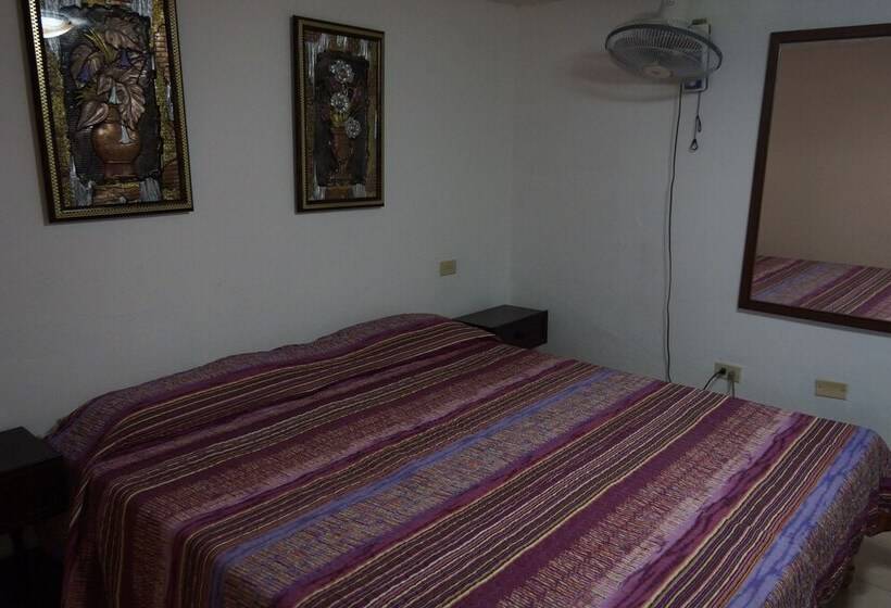 پانسیون Amigos De Barcelo