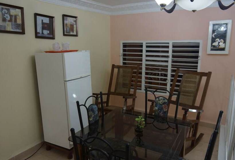 پانسیون Amigos De Barcelo