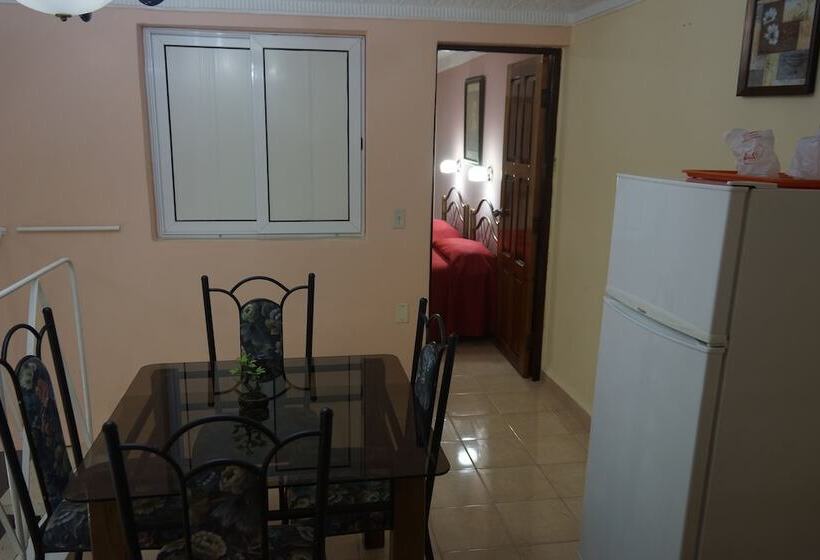 پانسیون Amigos De Barcelo