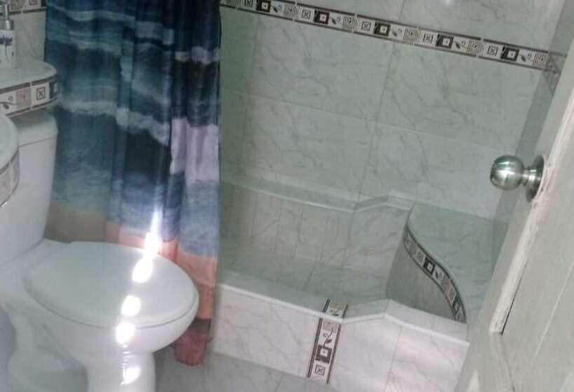 پانسیون Hostal Altos De Nazareno