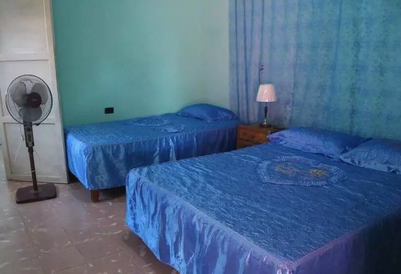 ペンション Hostal Altos De Nazareno