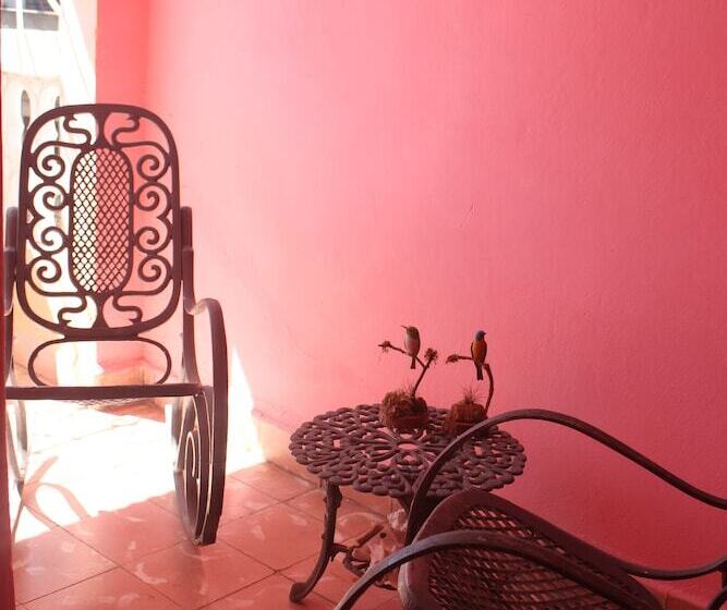 پانسیون Hostal Altos De Nazareno