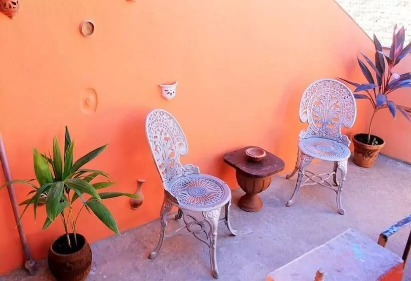 ペンション Hostal Alvarez Trinidad