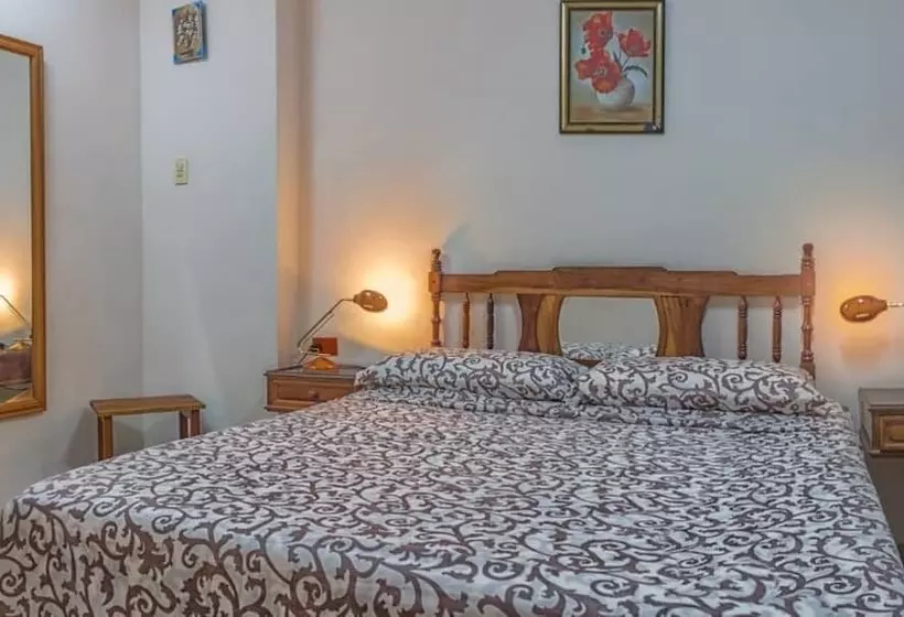 ペンション Hostal Finca Aurora