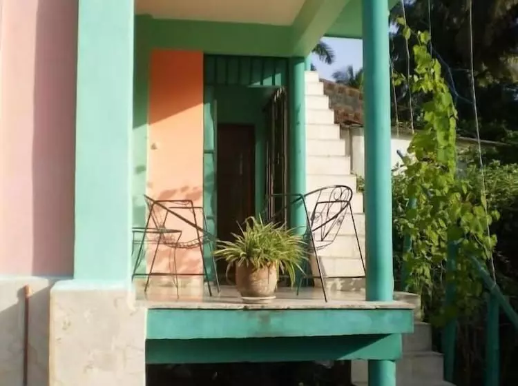 ペンション Hostal Finca Aurora