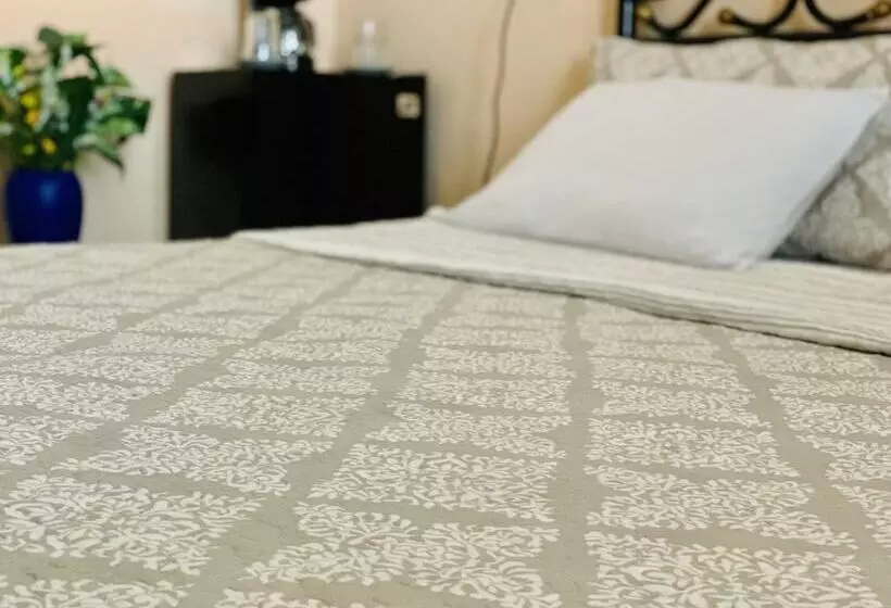ペンション Hostal La Casona Holguin