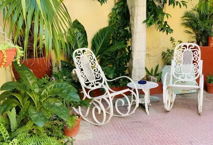ペンション Hostal La Casona Holguin