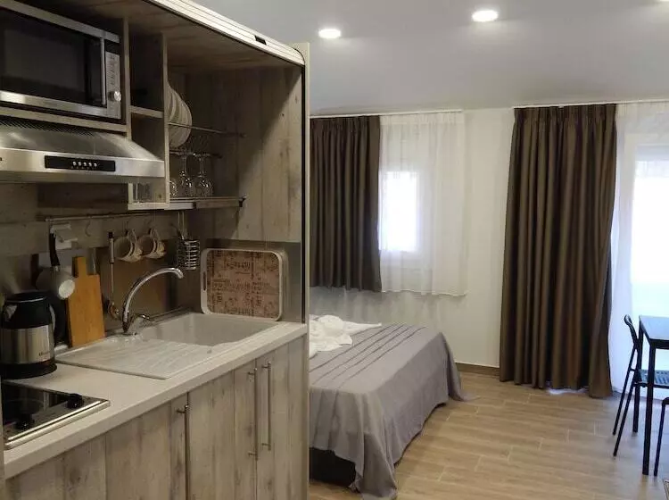 Majatalo Nioplias Luxury Apartments Pefkohori