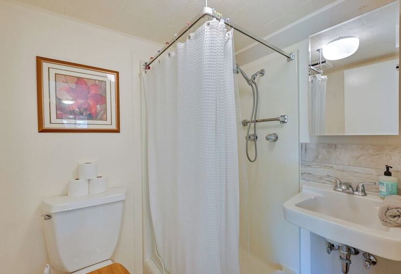 Quaint Sedona Cottage: Close To Trails & Downtown!