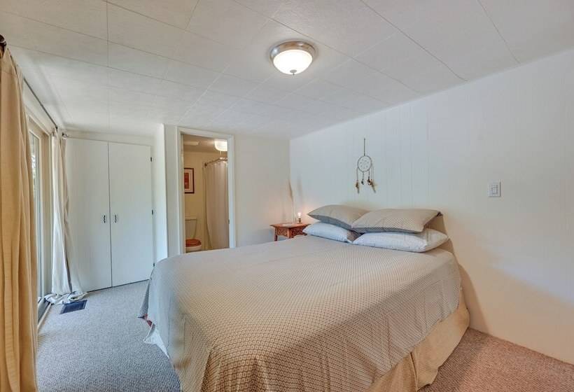 Quaint Sedona Cottage: Close To Trails & Downtown!