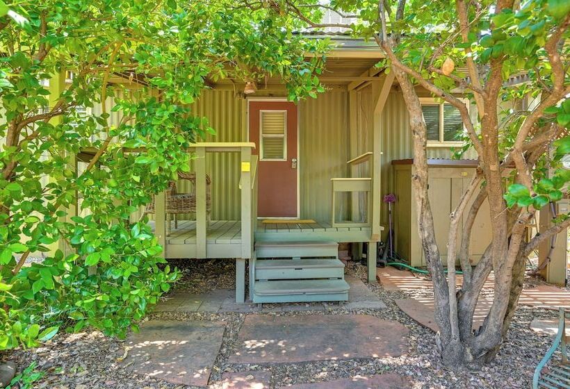 Quaint Sedona Cottage: Close To Trails & Downtown!