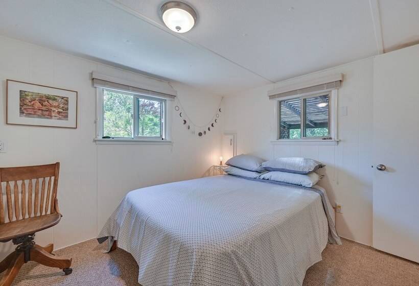 Quaint Sedona Cottage: Close To Trails & Downtown!