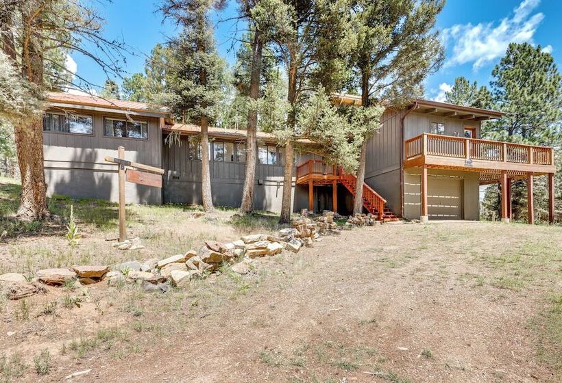 4 Mi To Angel Fire Resort: Retreat W/ Hot Tub