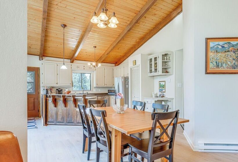 4 Mi To Angel Fire Resort: Retreat W/ Hot Tub