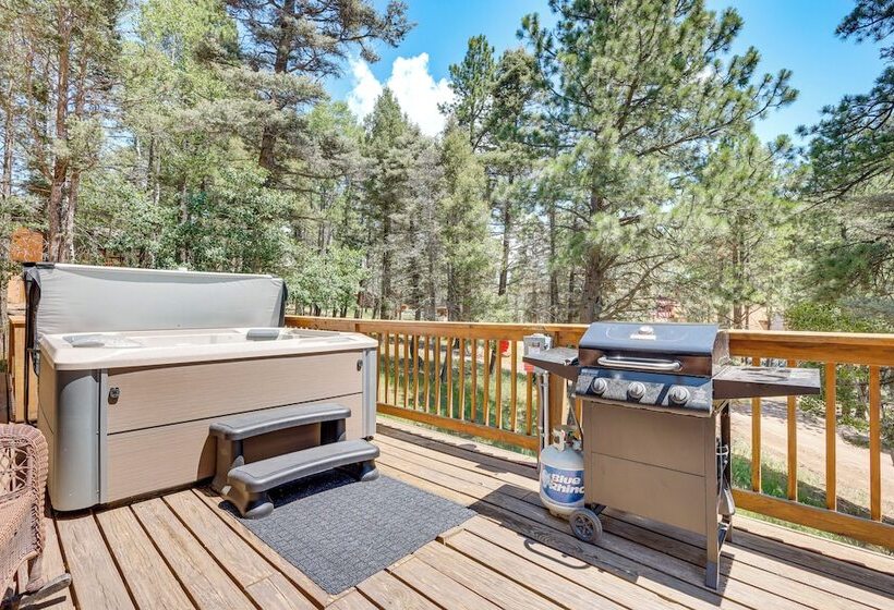 4 Mi To Angel Fire Resort: Retreat W/ Hot Tub