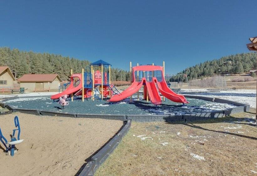 4 Mi To Angel Fire Resort: Retreat W/ Hot Tub