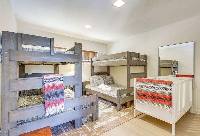 4 Mi To Angel Fire Resort: Retreat W/ Hot Tub