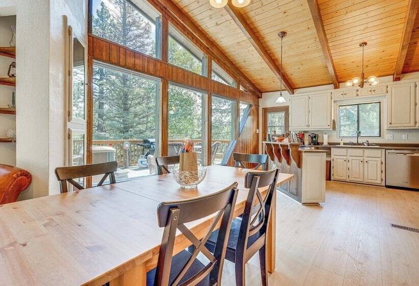 4 Mi To Angel Fire Resort: Retreat W/ Hot Tub