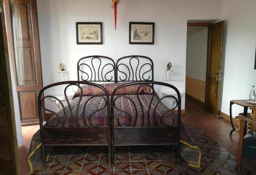 تختخواب و صبحانه La Locanda Del Barbablù