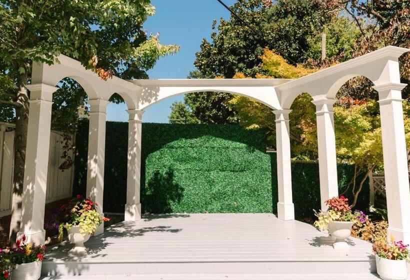 مبيت وإفطار Stanley House Inn