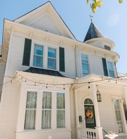 مبيت وإفطار Stanley House Inn