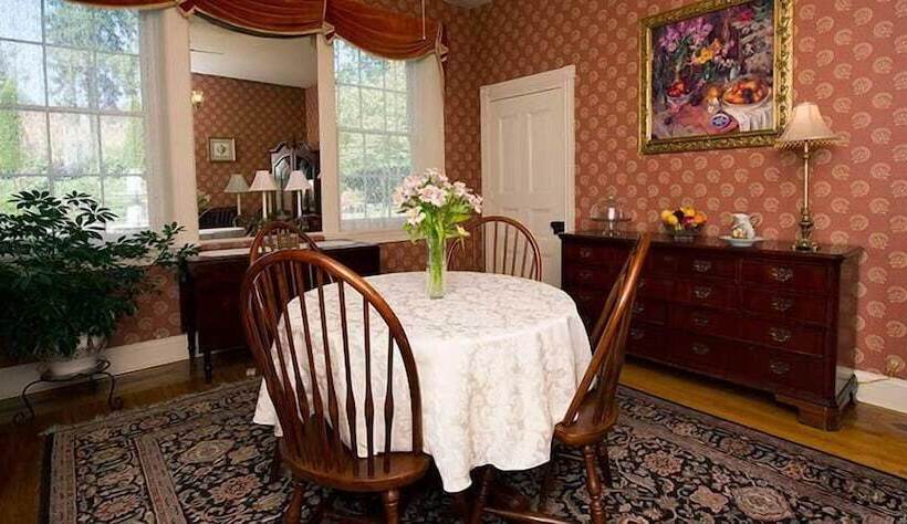 Bed and Breakfast Emig Mansion