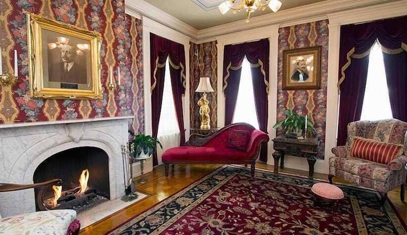 Bed and Breakfast Emig Mansion