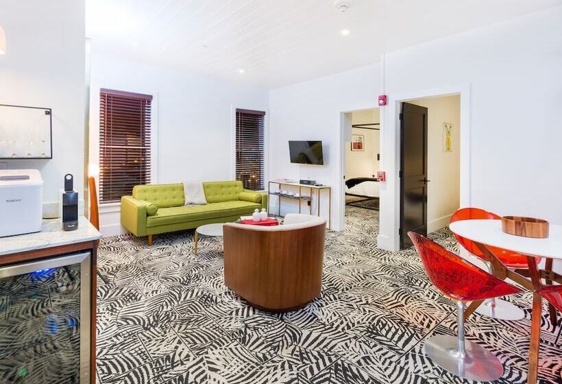 בית מלון כפרי American Beech