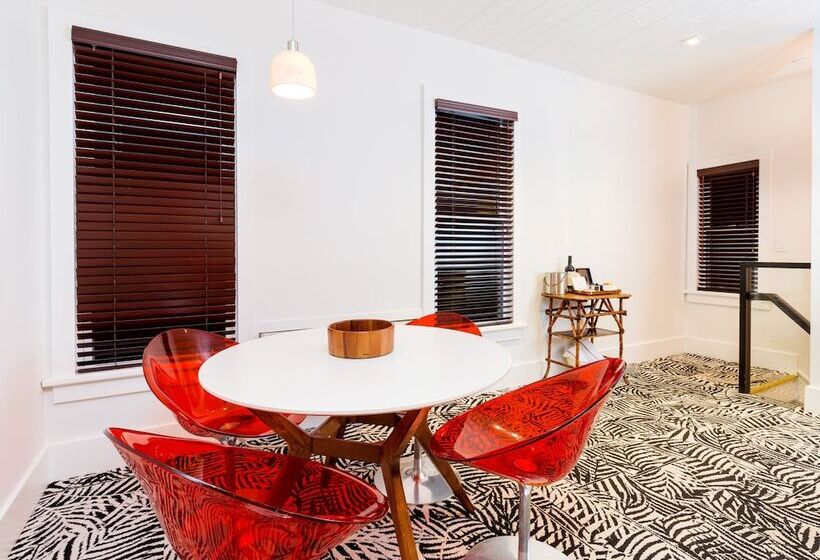 בית מלון כפרי American Beech