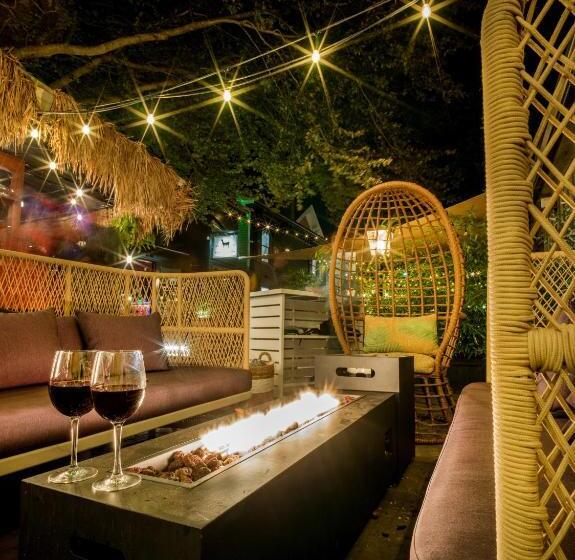 בית מלון כפרי American Beech