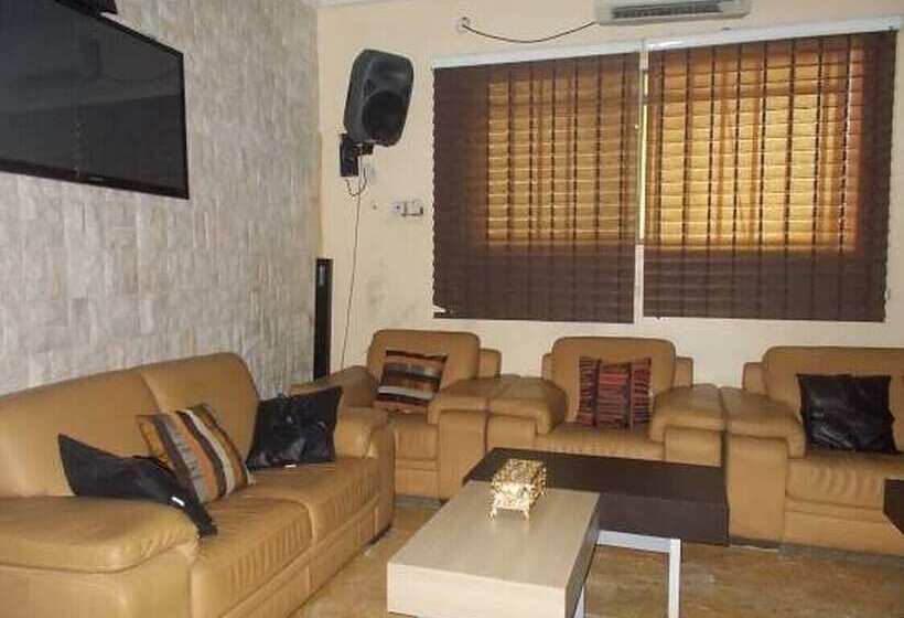 هتل Beverly Heels