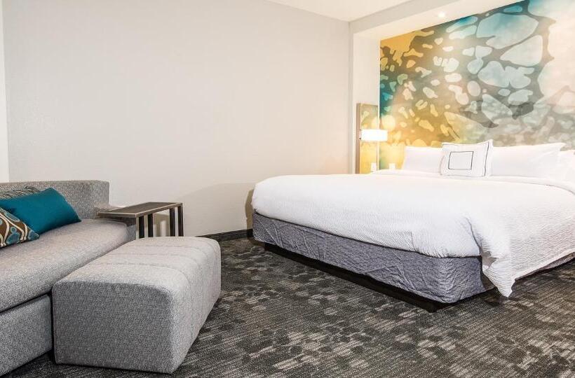 هتل Courtyard By Marriott Columbia Cayce