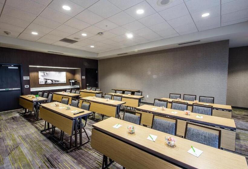 هتل Courtyard By Marriott Columbia Cayce