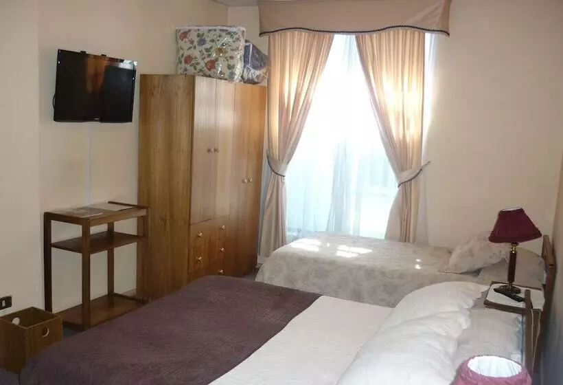 Hotel Esmeralda