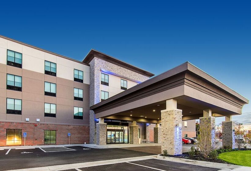 Отель Holiday Inn Express & Suites   Atchison, An Ihg