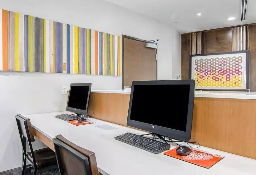 ホテル Holiday Inn Express & Suites Atchison, An Ihg
