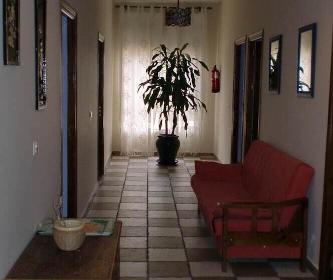 Отель Hostal Restaurante La Ilusión