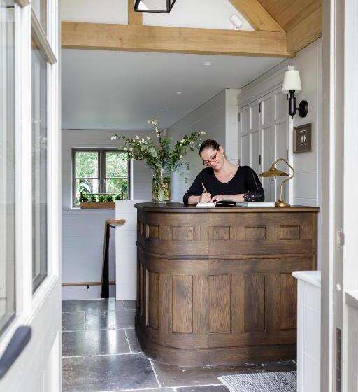 ホテル Hurley House