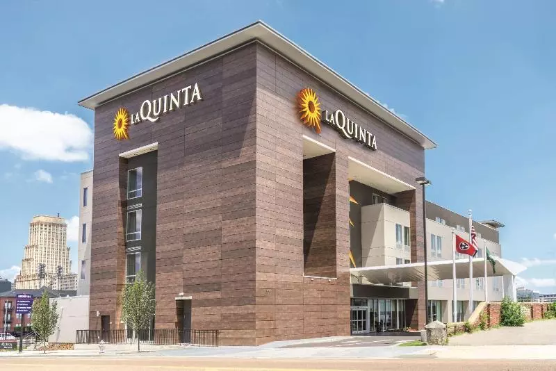 ホテル La Quinta Inn & Suites By Wyndham Memphis Downtown