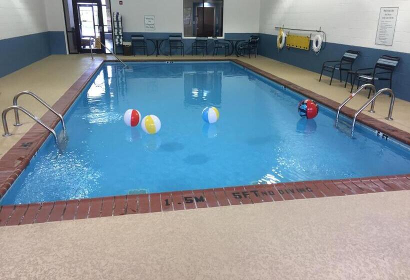 فندق Quality Inn