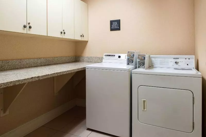 Hotelli Towneplace Suites By Marriott Charlestonwest Ashley
