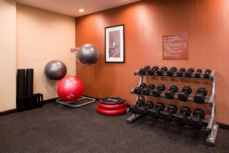 Hotelli Towneplace Suites By Marriott Charlestonwest Ashley