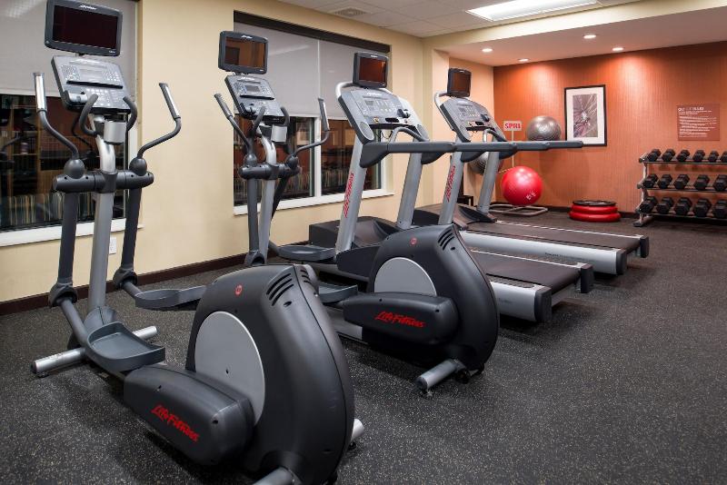 فندق Towneplace Suites By Marriott Charlestonwest Ashley