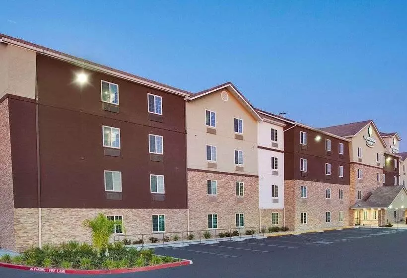 ホテル Woodspring Suites Bakersfield East