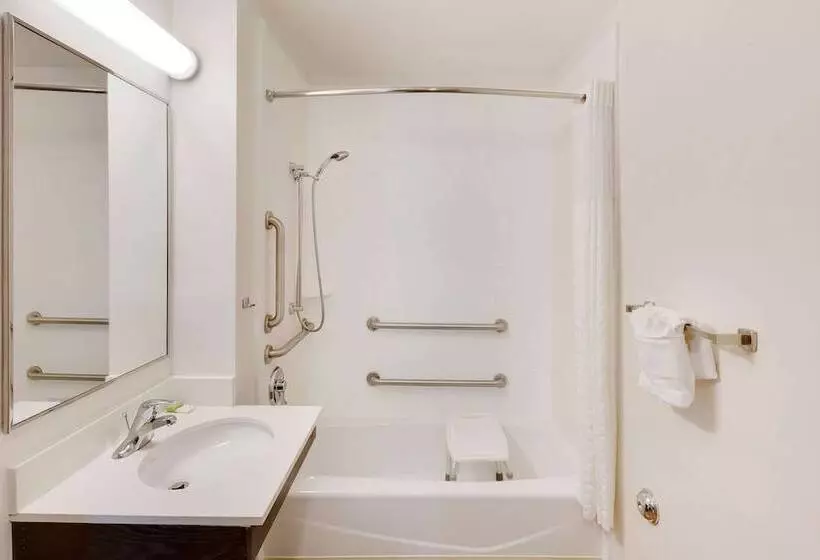ホテル Woodspring Suites Bakersfield East